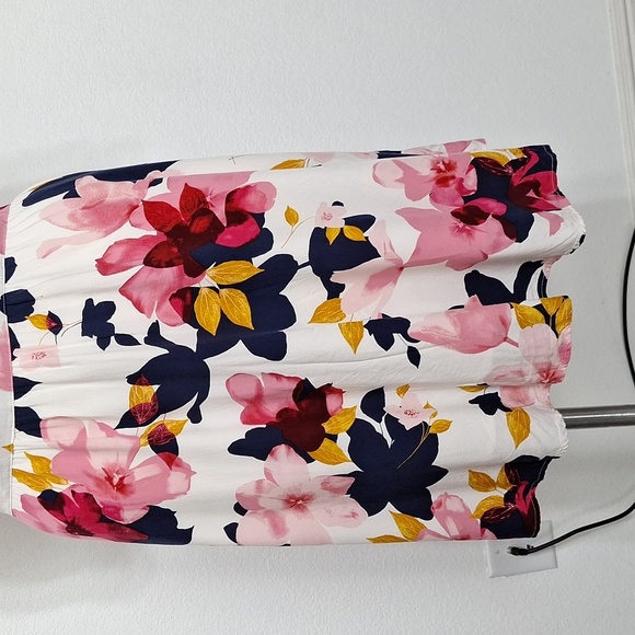 Old Navy Pink and Red Festival Resortwear Flutter Sleeve Floral Sundress Size XL - Picture 5 of 14